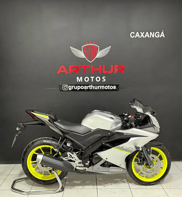 Moto Yamaha YZF R15 2024 ABS