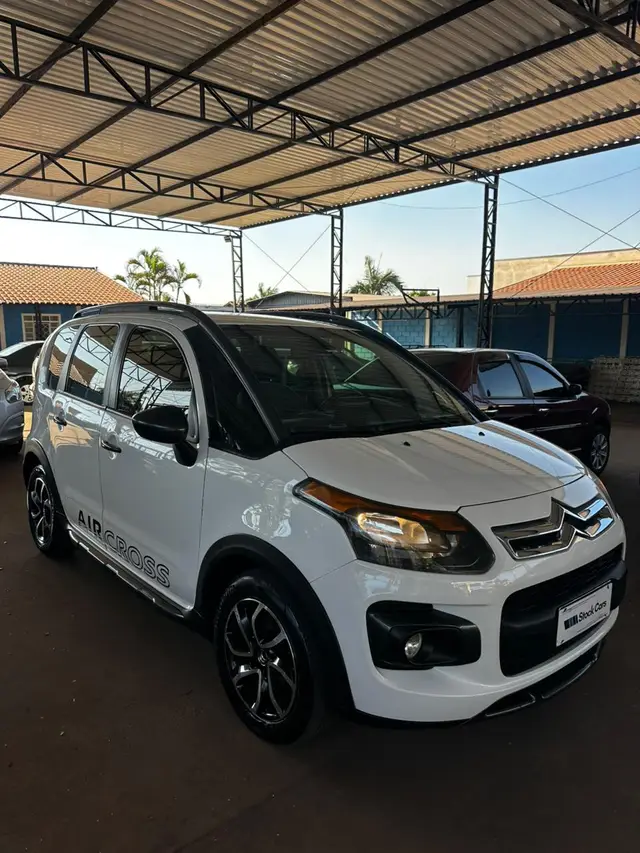 Carro Citroën Aircross 2015 Exclusive Salomon BVA 1.6 16V (Flex)