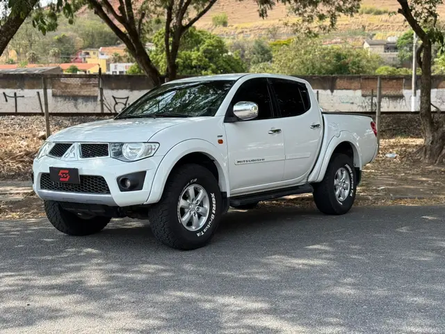 Carro Mitsubishi L200 Triton Sport 2012 3.2 DI-D (aut)