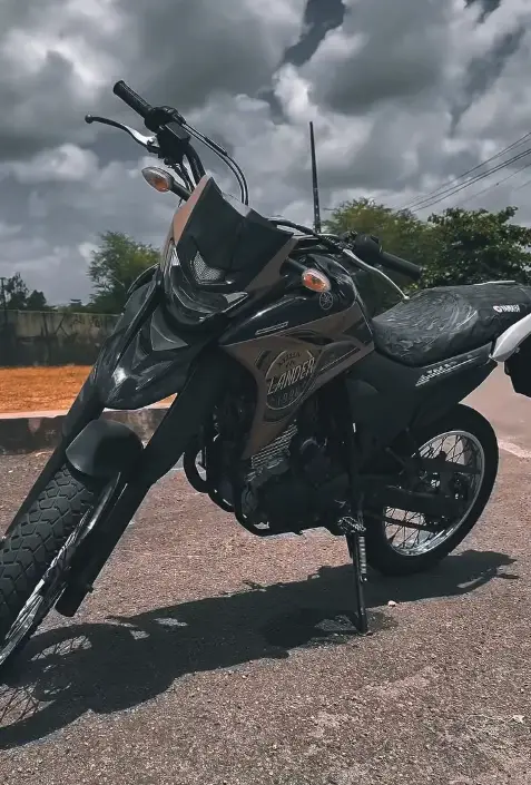 Moto Yamaha XTZ 250 Lander 2025 Connected