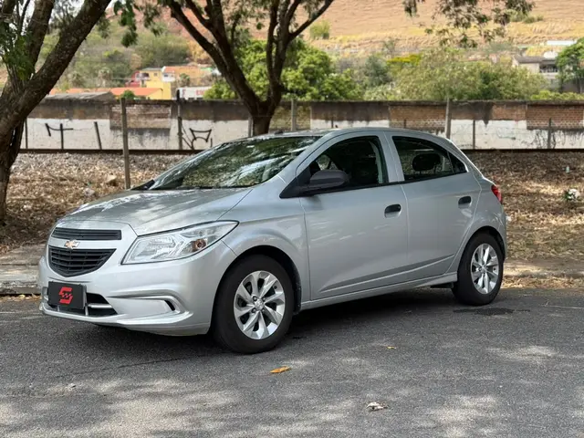 Carro Chevrolet Onix 2018 1.0 Joy SPE/4