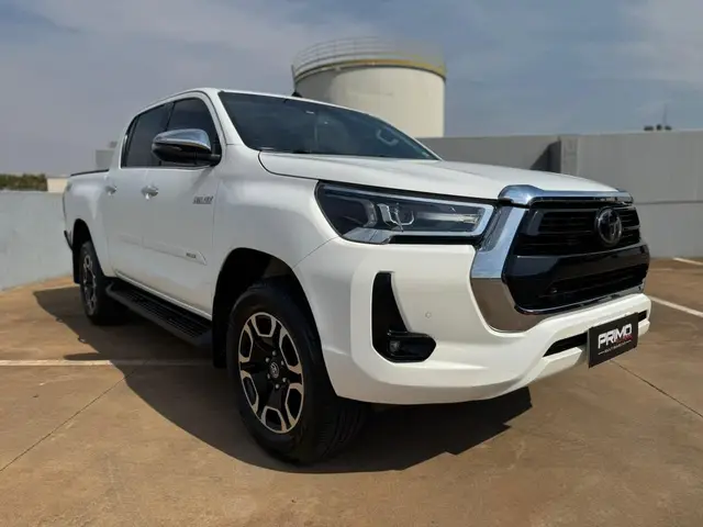 Carro Toyota Hilux Cabine Dupla 2022 SRX 2.8 TDI CD 4x4 (Aut)