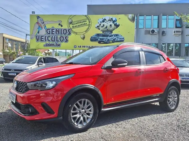 Carro Fiat Argo 2020 Trekking 1.3