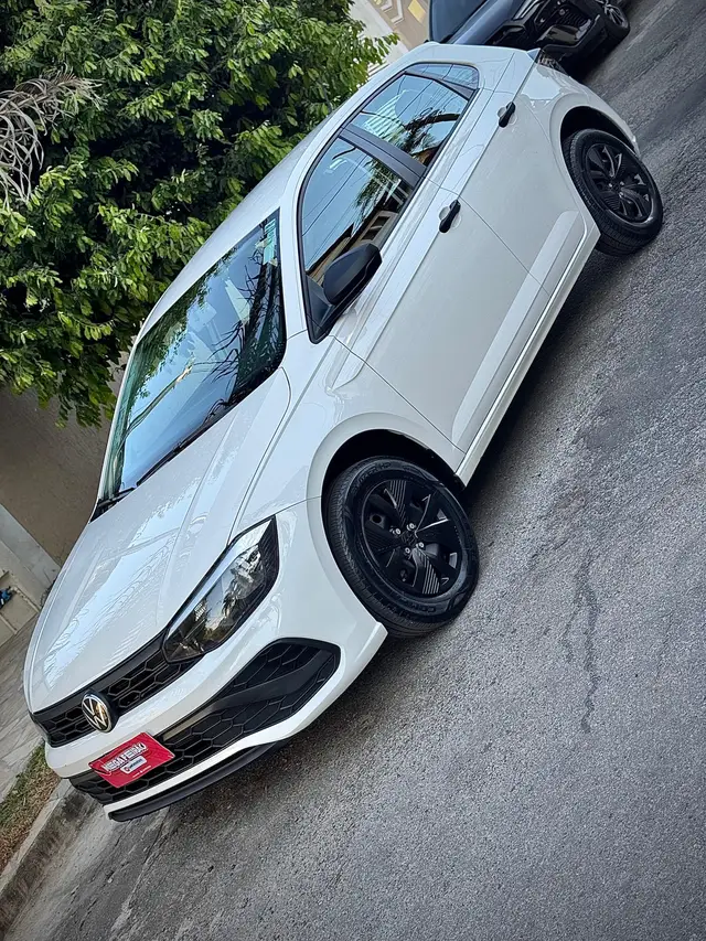 Carro Volkswagen Polo 2023 Track 1.0 Flex 12V 5p