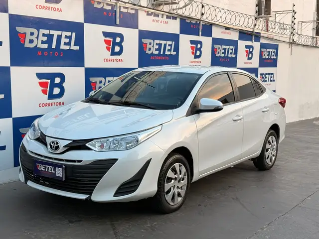Carro Toyota Yaris Sedan 2022 1.5 XL Live CVT (Flex)