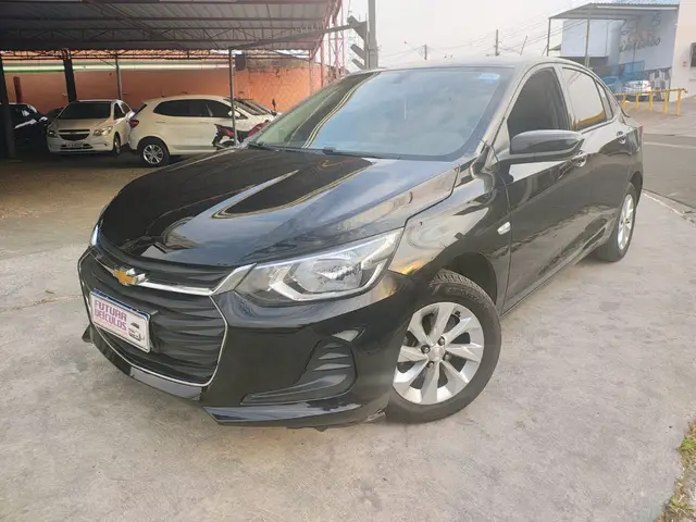 Carro Chevrolet Onix Plus 2023 LT 1.0