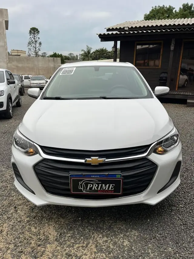 Carro Chevrolet Onix 2023 LT 1.0