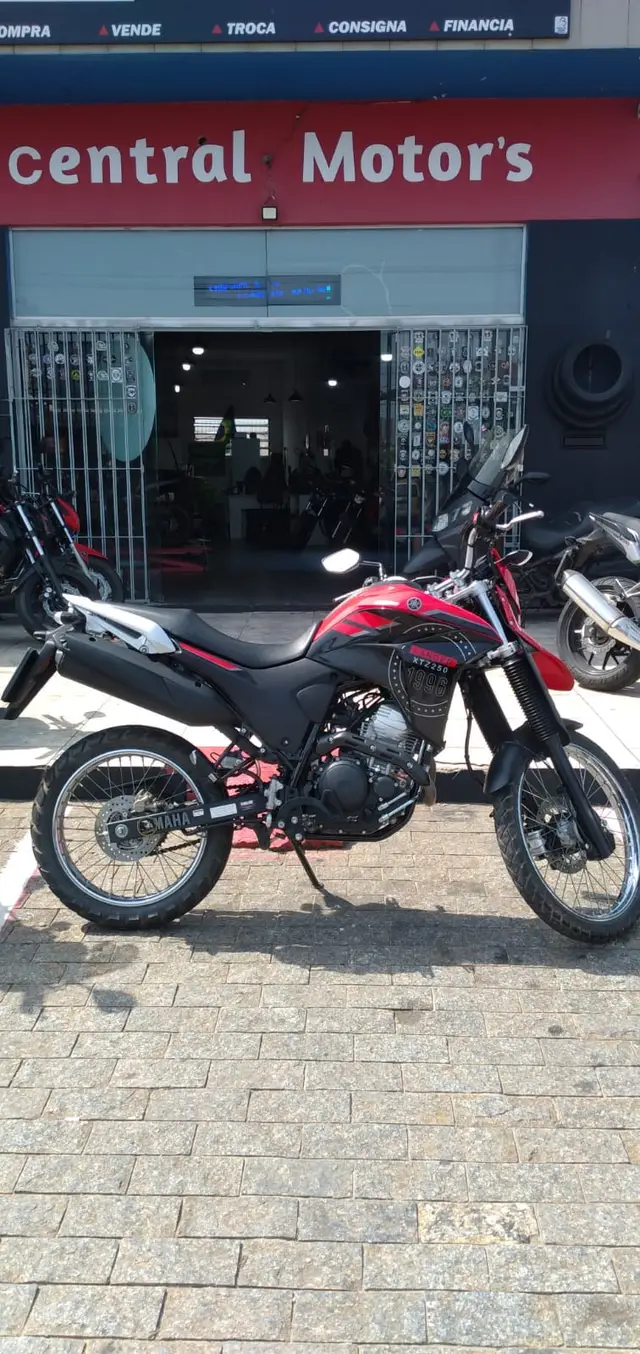 Moto Yamaha XTZ 250 Lander 2024 ABS