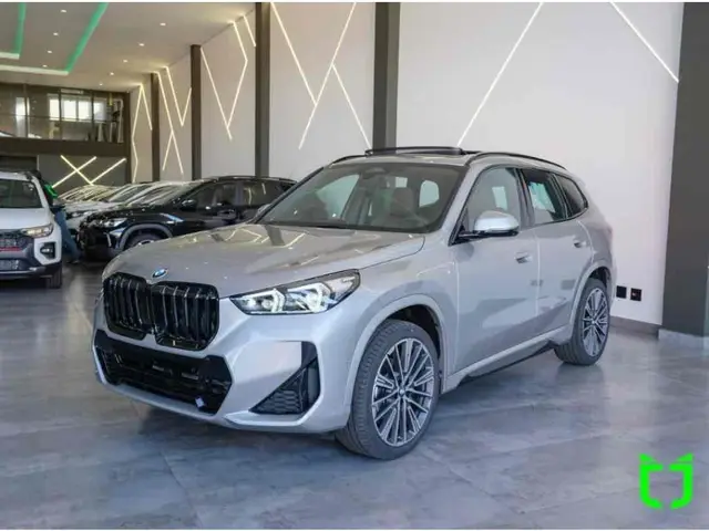 Carro BMW X1 2025 sDrive20i M Sport 2.0 Turbo (Aut.) (Híb.)