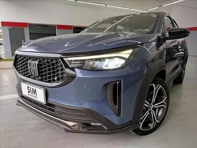 Carro Fiat Fastback 2025 Turbo 200