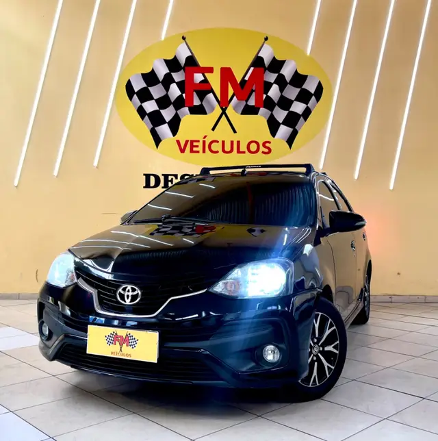 Carro Toyota Etios Sedan 2019 Platinum 1.5 (Aut) (Flex)
