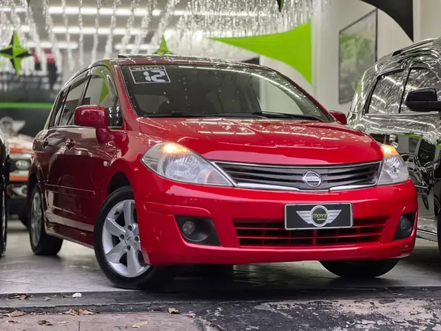 Carro Nissan Tiida 2012 SL 1.8 (flex) (aut)