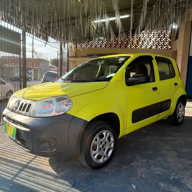 Carro Fiat Uno 2012 Vivace 1.0 8V (Flex) 4p