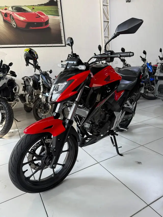 Moto Honda CB 300F Twister 2024 Standard