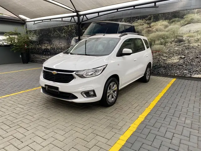 Carro Chevrolet Spin 2023 Premier 1.8 (Aut.)