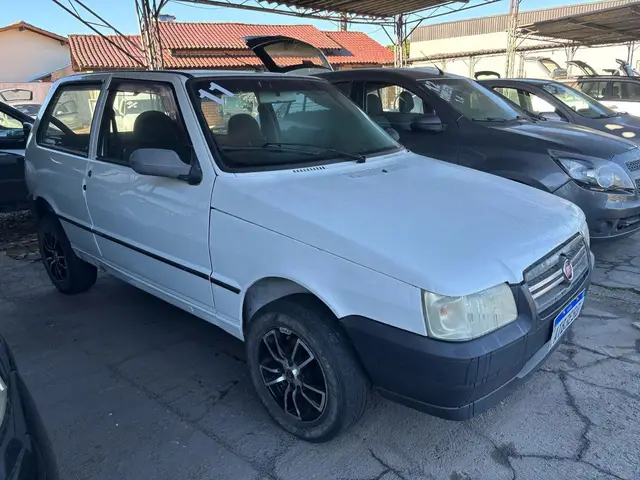 Carro Fiat Uno Mille 2011 Fire Economy 1.0 (Flex) 2p