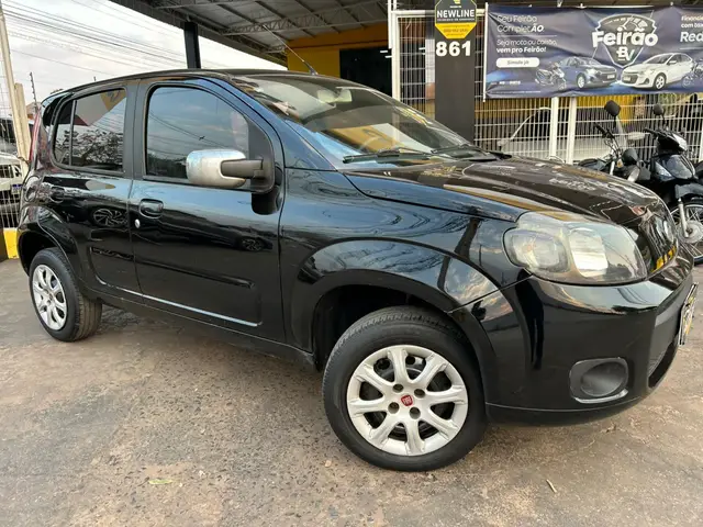 Carro Fiat Uno 2012 Vivace 1.0 8V (Flex) 4p
