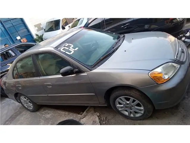 Carro Honda Civic 2002 Sedan LX 1.7 16V