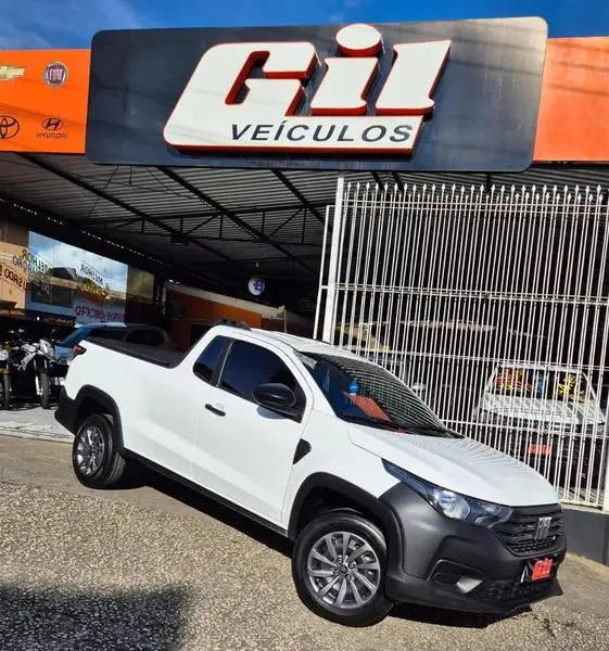 Carro Fiat Strada 2023 Endurance 1.4 Cabine Plus (Flex)