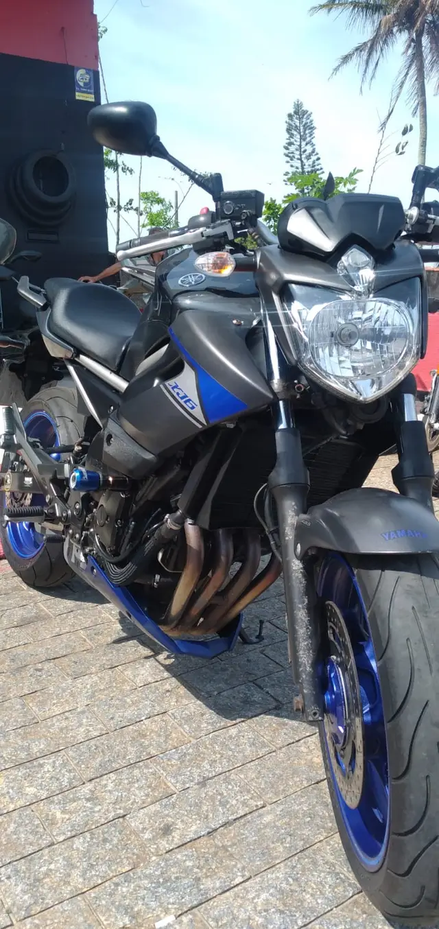 Moto Yamaha XJ6 N 2015 XJ6 N 600 (ABS)