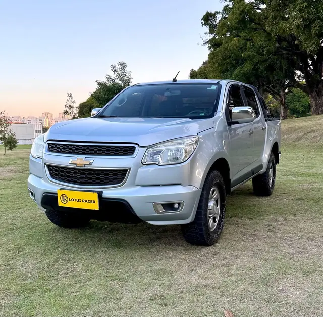 Carro Chevrolet S10 Cabine Simples 2013 S10 2.8 CTDi Cabine Simples LS 4WD