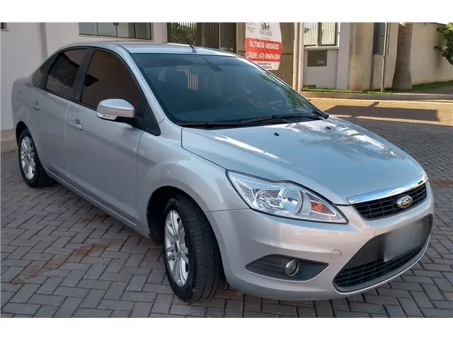 Carro Ford Focus Sedan 2013 GLX 2.0 16V (Flex) (Aut)