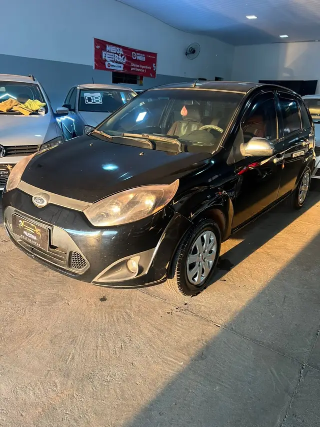 Carro Ford Fiesta Hatch 2013 Rocam 1.0 (Flex)