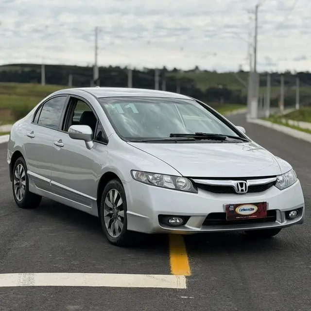 Carro Honda Civic 2011 New  LXL 1.8 16V i-VTEC (Flex)