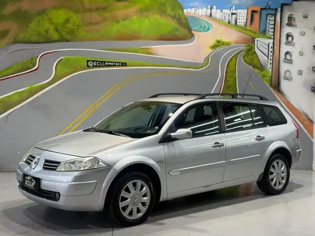 Carro Renault Megane Grand Tour 2013 Mégane Grand Tour Dynamique 1.6 16V (flex)