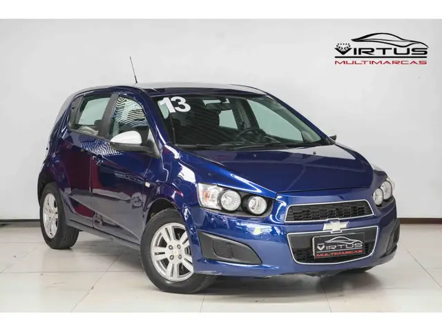 Carro Chevrolet Sonic 2013 Hatch LT
