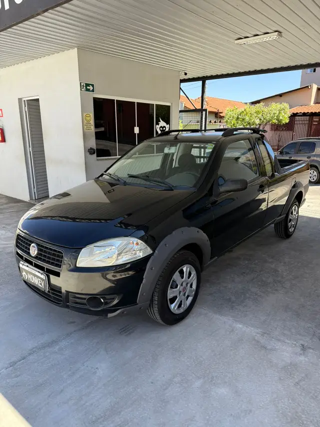 Carro Fiat Strada 2010 Working 1.4 (Flex)
