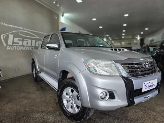 Carro Toyota Hilux Cabine Dupla 2014 Hilux 3.0 TDI 4x4 CD SRV (Aut)