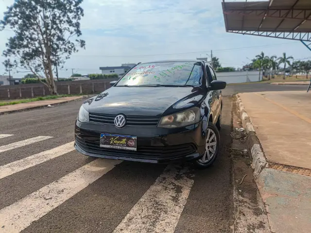 Carro Volkswagen Voyage 2015 1.6 VHT (Flex)