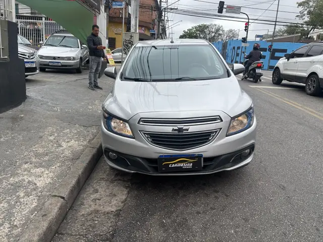 Carro Chevrolet Onix 2015 1.4 LTZ SPE/4