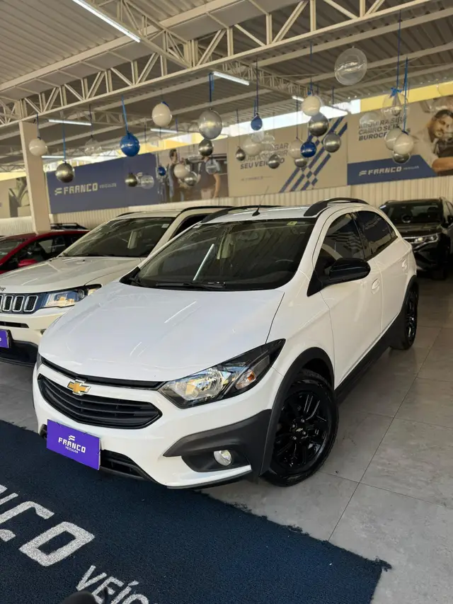Carro Chevrolet Onix 2019 1.4 Activ SPE/4