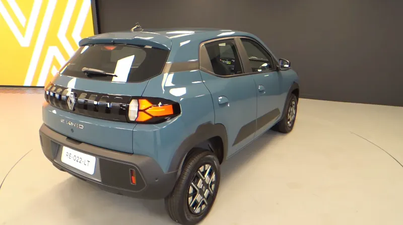 Novo Renault Kwid E-Tech 2026 muda tudo (menos motor e preço)