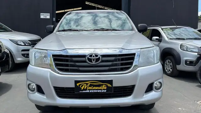 Carro Toyota Hilux Cabine Dupla 2014 Hilux 2.7 Flex 4x4 CD STD