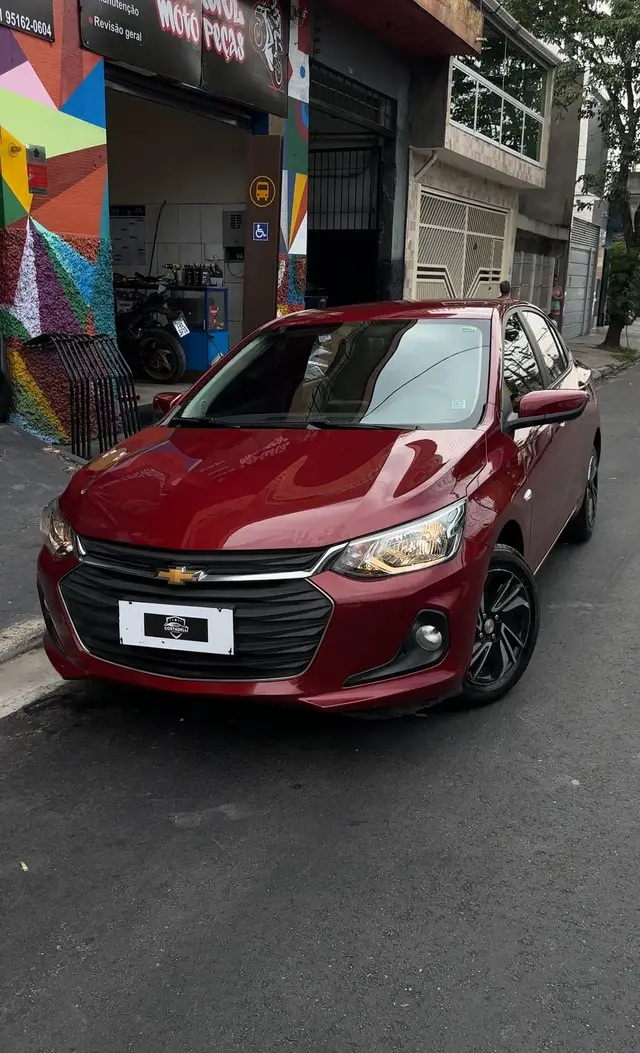 Carro Chevrolet Onix Plus 2024 LT 1.0