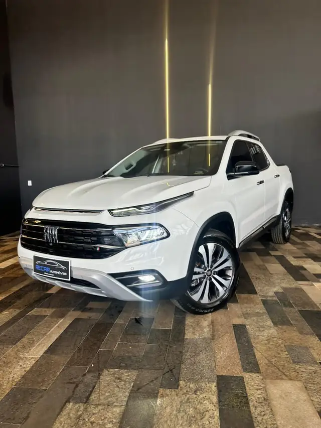 Carro Fiat Toro 2022 Volcano 1.3