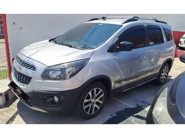 Carro Chevrolet Spin 2017 Activ 1.8 (Flex) (Aut)