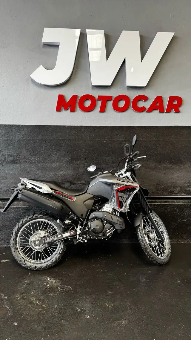 Moto Yamaha XTZ 250 Lander 2025 Connected