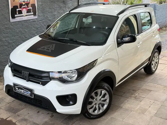 Carro Fiat Mobi 2024 Trekking 1.0