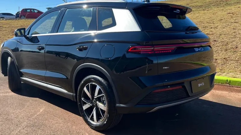 BYD Song Pro com isenção para PCD fica mais barato que VW Tera completo