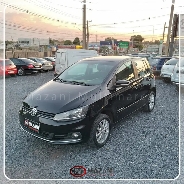 Carro Volkswagen Fox 2015 Comfortline 1.6 MSI (Flex)