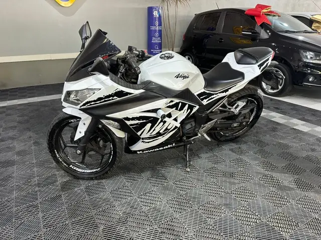 Moto Kawasaki Ninja 2015 300 (ABS)