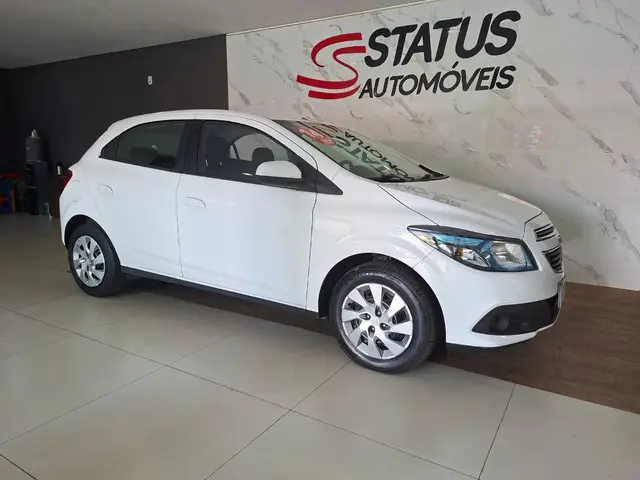 Carro Chevrolet Onix 2014 1.4 LT SPE/4