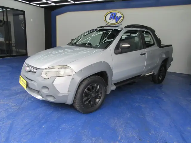 Carro Fiat Strada 2013 Adventure 1.8 16V (Flex) (Cabine Dupla)