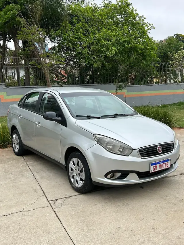 Carro Fiat Grand Siena 2018 Evo Attractive 1.4 8V (Flex)
