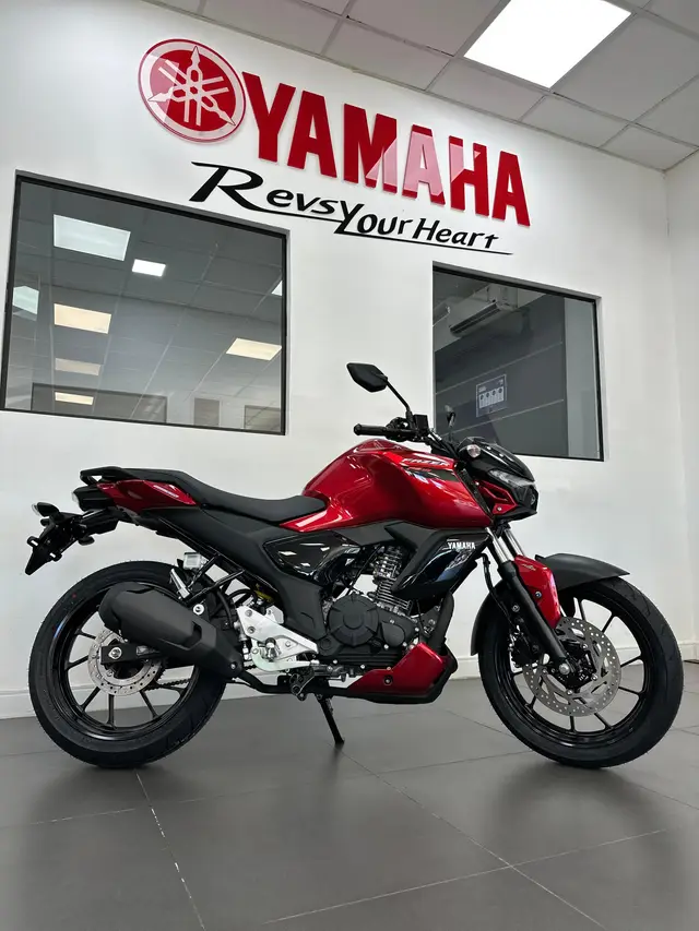 Moto Yamaha Fazer FZ15 2025 Connected