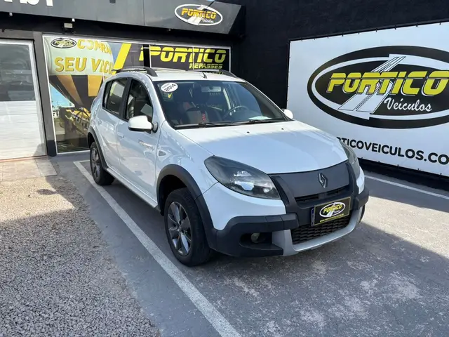 Carro Renault Sandero 2014 Dynamique 1.6 8V